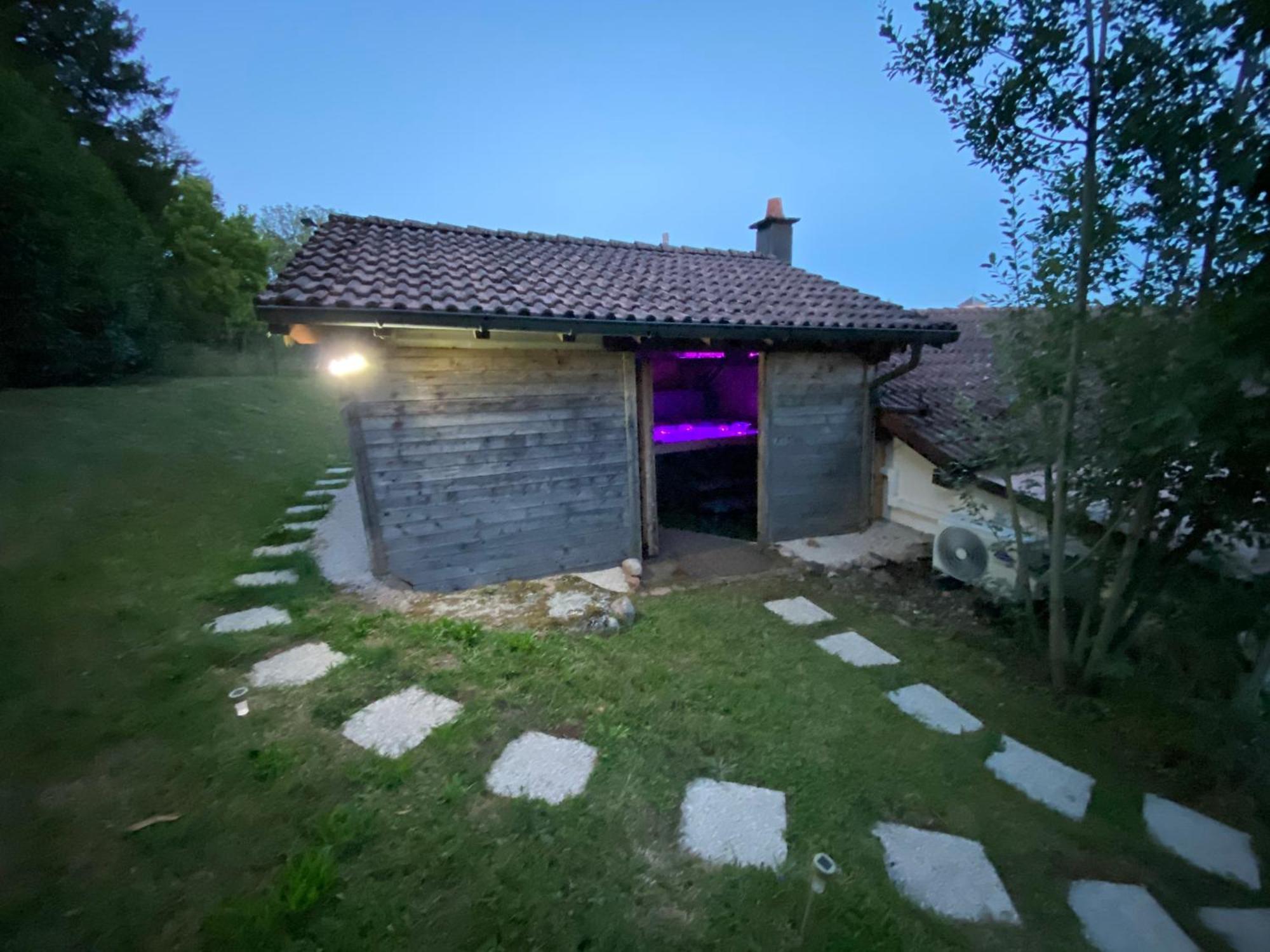 Du Faye Avec Jacuzzi Prive Appartement *